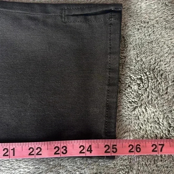 NYDJ Curves 360 Slim Straight Leg Ankle Jeans in Black Size 2P NWT - Picture 8 of 9